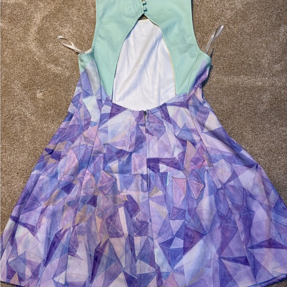 Geometric Pattern Dress - Picture 2 of 5